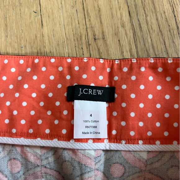 Patterned Mini Skirt! - Picture 2 of 4